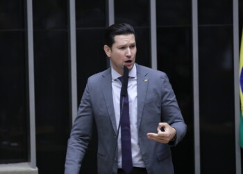 Câmara aprova projeto que autoriza entes públicos a vender direito de créditos a receber