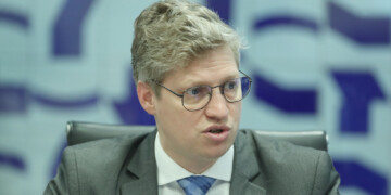 Leilão para importação de arroz é suspenso, deputado Marcel fala sobre o assunto