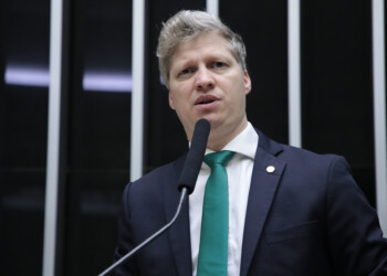 Câmara aprova medidas emergenciais para socorrer turismo e cultura do RS