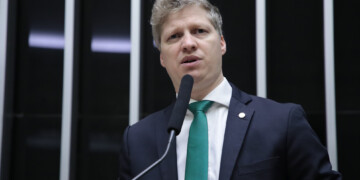 Câmara aprova medidas emergenciais para socorrer turismo e cultura do RS