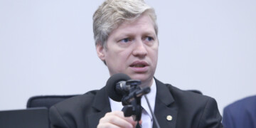 Deputados comemoram recuo do governo em leilão do arroz