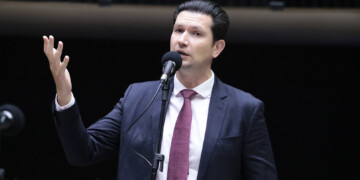 “SUS não é gratuito”, lembra Marques; serviço custa R$ 3,83 por dia para cada brasileiro