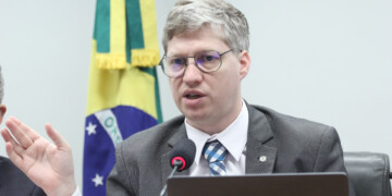 Comissão da Câmara discute retomada da economia nas cidades do RS