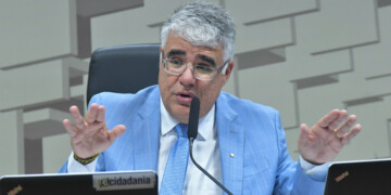 Girão e parlamentares de oposição vão apresentar superpedido de impeachment contra Moraes