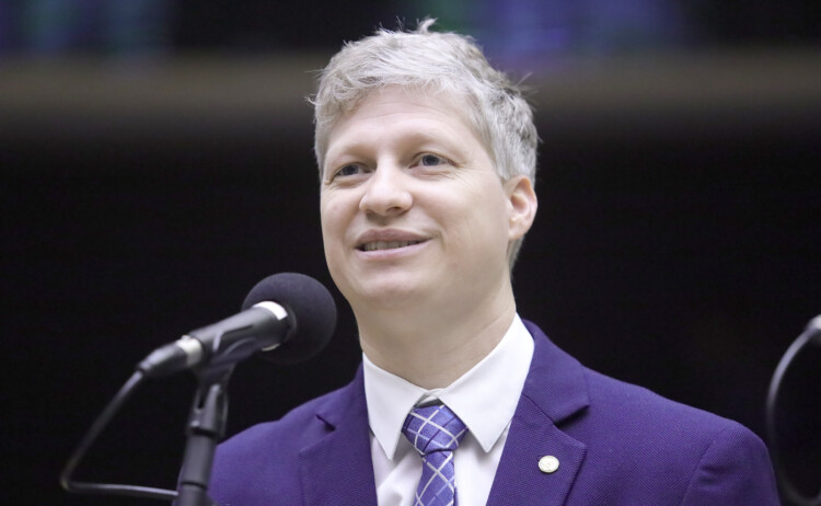 Lei de Marcel van Hattem atenua efeitos da enchente nos setores de turismo e cultura Lei de Marcel van Hattem atenua efeitos da enchente nos setores de turismo e cultura