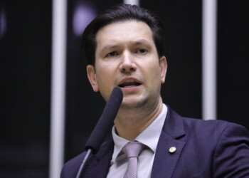 Reforma tributária é ‘aumento de imposto, puro e simples’, diz deputado da oposição