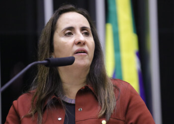 Fim do foro privilegiado está na gaveta há 2 mil dias