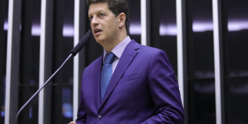 ‘Lula sabe muito bem que o MST é uma facção criminosa’, diz Salles