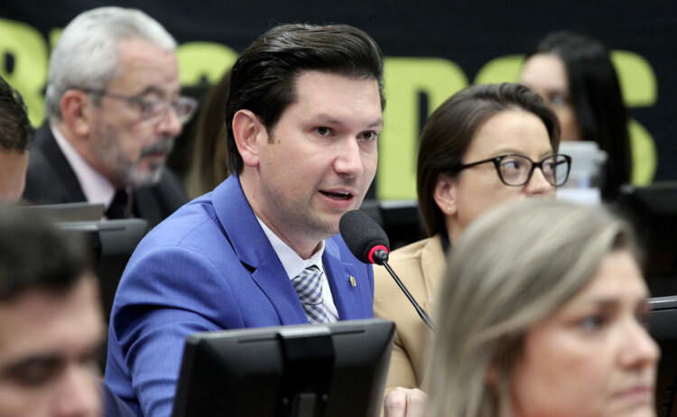 Câmara rejeita incluir taxação de grandes fortunas na reforma tributária