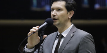 Com apoio do NOVO, Câmara Barra Taxação de Grandes Fortunas na Reforma Tributária