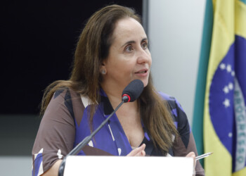 Comissão aprova prioridade em teleconsultas para paciente com câncer em caso de atraso na consulta presencial