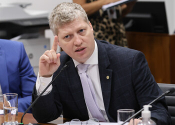 Marcel van Hattem comenta sobre candidatura à presidência da Câmara