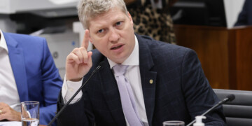 Marcel van Hattem comenta sobre candidatura à presidência da Câmara