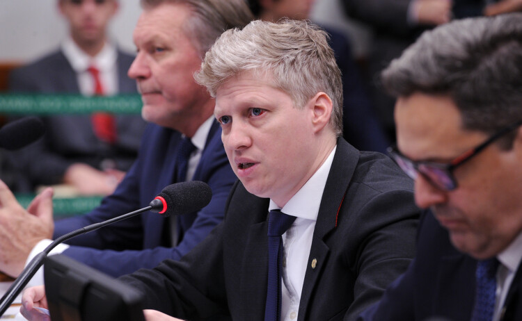 Marcel van Hattem assume a liderança do NOVO na Câmara