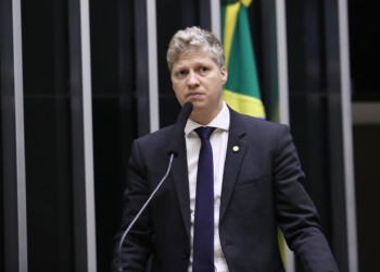 Marcel van Hattem assume a liderança do NOVO na Câmara