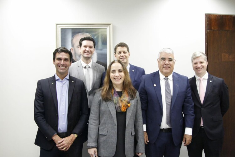 NOVO apresenta no Congresso pacote anticorrupção no INSS NOVO apresenta no Congresso pacote anticorrupção no INSS