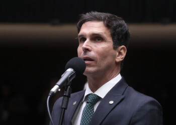 Comissão aprova projeto que prevê atividades esportivas nas escolas durante as férias