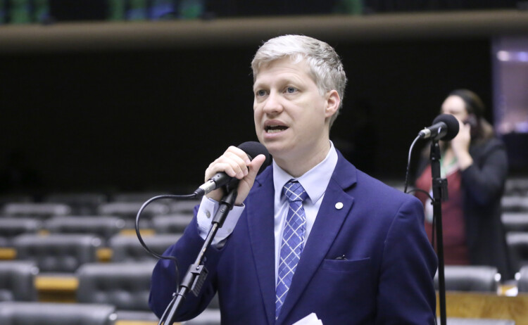 Van Hattem sobre Janja: “Defende modelo de prisão por opinião” Van Hattem sobre Janja: “Defende modelo de prisão por opinião”