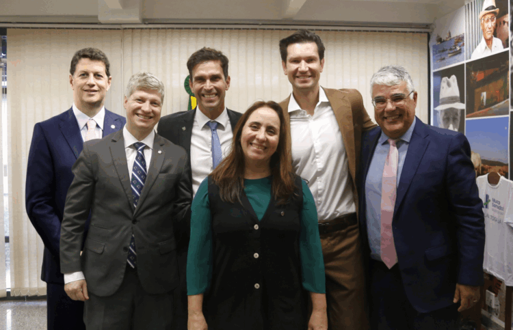 Partido Novo propõe limites para alterações no IOF sem aval do Congresso Partido Novo propõe limites para alterações no IOF sem aval do Congresso