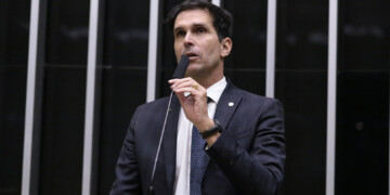 Luiz Lima Aciona TCU Contra Governo Lula Renovar com Empresa Proibida de Contratar com o Poder Público Luiz Lima Aciona TCU Contra Governo Lula Renovar com Empresa Proibida de Contratar com o Poder Público