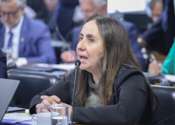 Bancada do Novo cobra Planalto sobre encontro entre Lula e Vorcaro