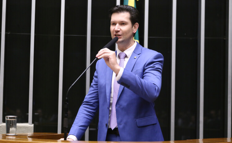 Câmara aprova normas nacionais para regulamentar comércio ambulante