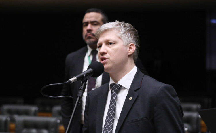 Liderado por van Hattem, grupo pede prorrogação da CPI do INSS