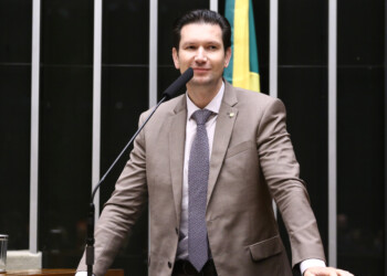 Novo entra com ação para derrubar decretos de Lula que regulam redes sociais
