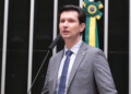 Novo entra com ação para derrubar decretos de Lula que regulam redes sociais