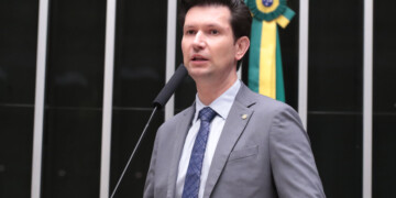 Novo entra com ação para derrubar decretos de Lula que regulam redes sociais Novo entra com ação para derrubar decretos de Lula que regulam redes sociais